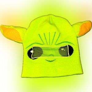 Mint Shrek nwot rare beanie fits all / most sizes beautiful rare green & yell…